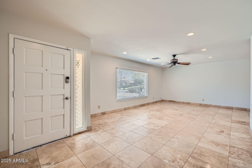 6220 E Gold Dust Avenue - Photo 3