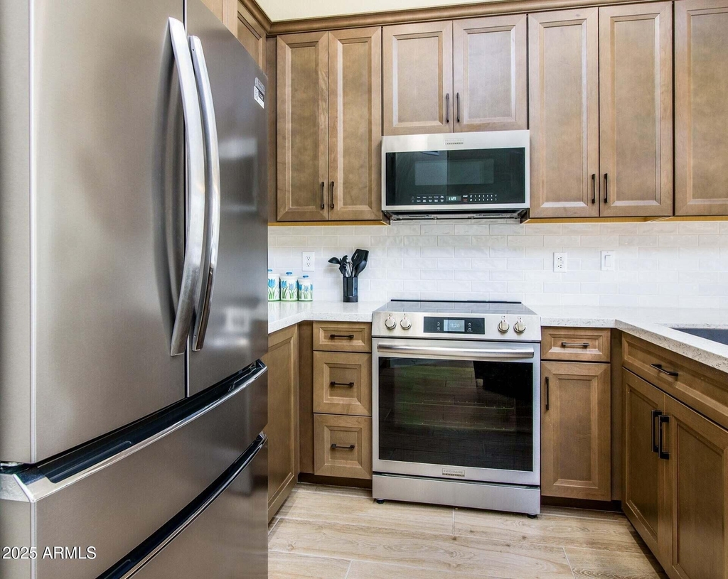 6831 S Coral Gable Drive - Photo 1