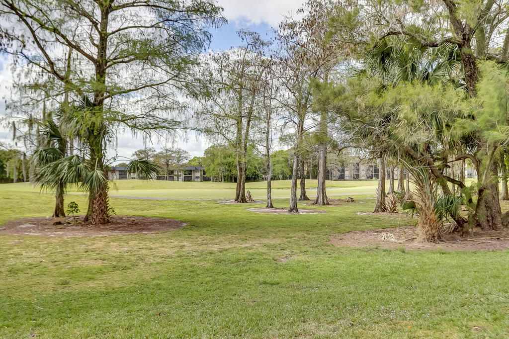6751 N University Drive - Photo 32