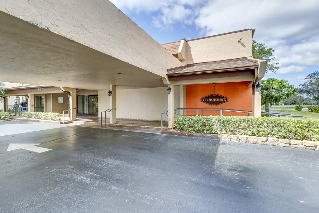 6751 N University Drive - Photo 35