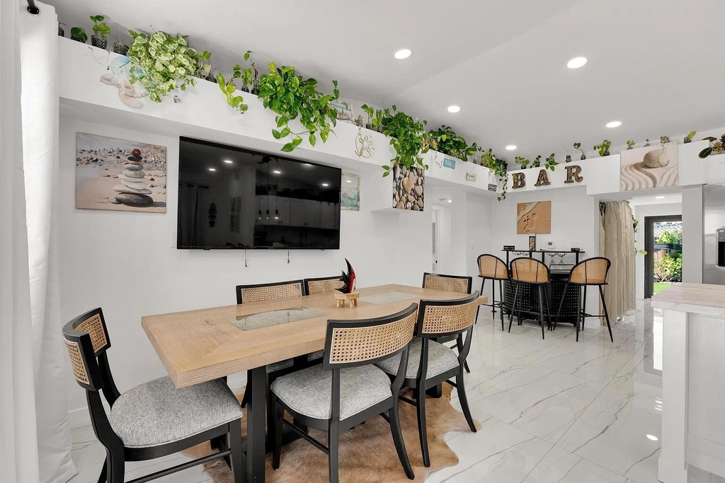 1433 Ne 53rd Court - Photo 1