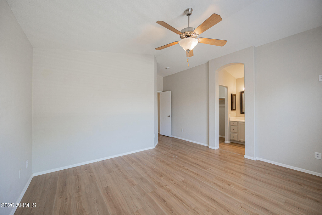 1710 E Oakland Street - Photo 12
