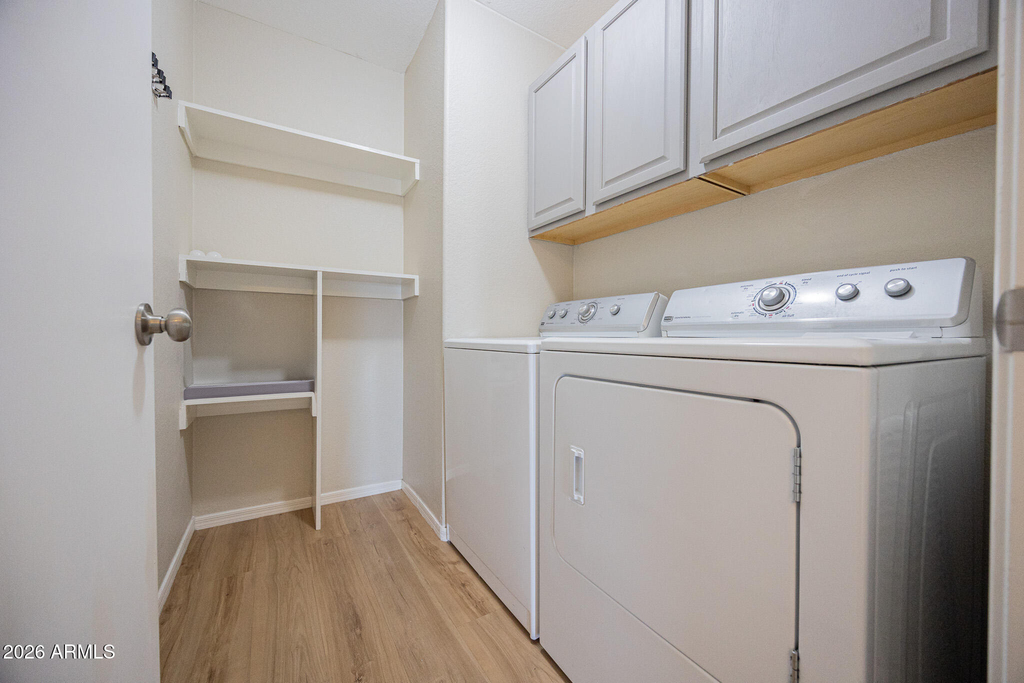 1710 E Oakland Street - Photo 20