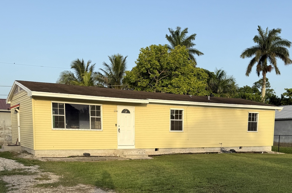 265 Sw 11th Avenue - Photo 0