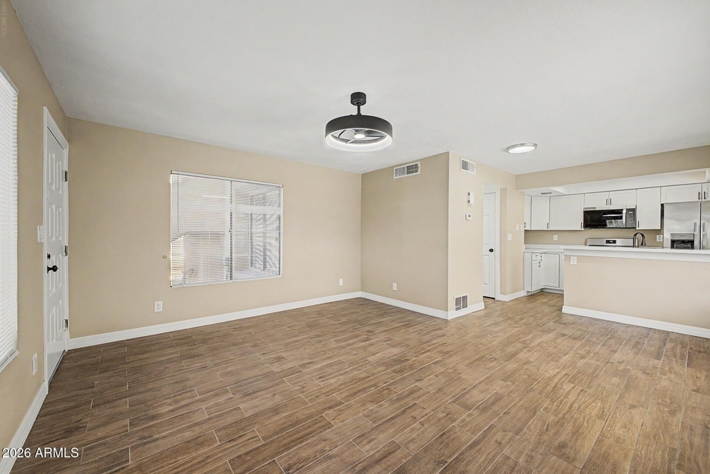 1432 W Emerald Avenue - Photo 7