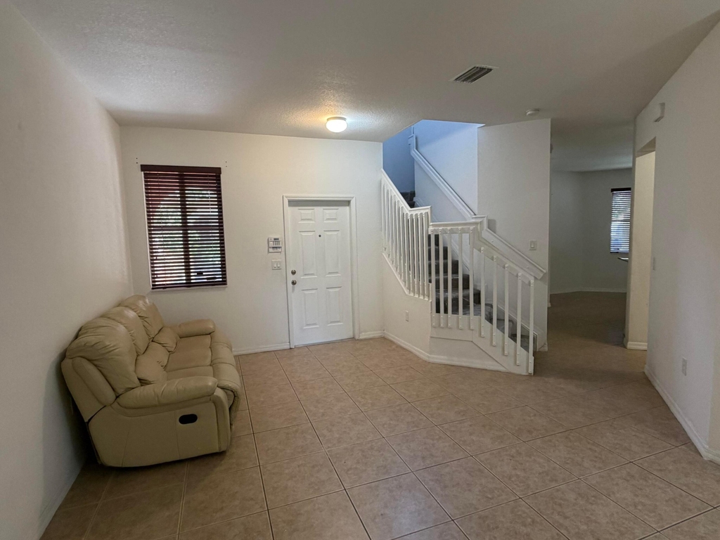 8928 Sw 18th Street - Photo 5