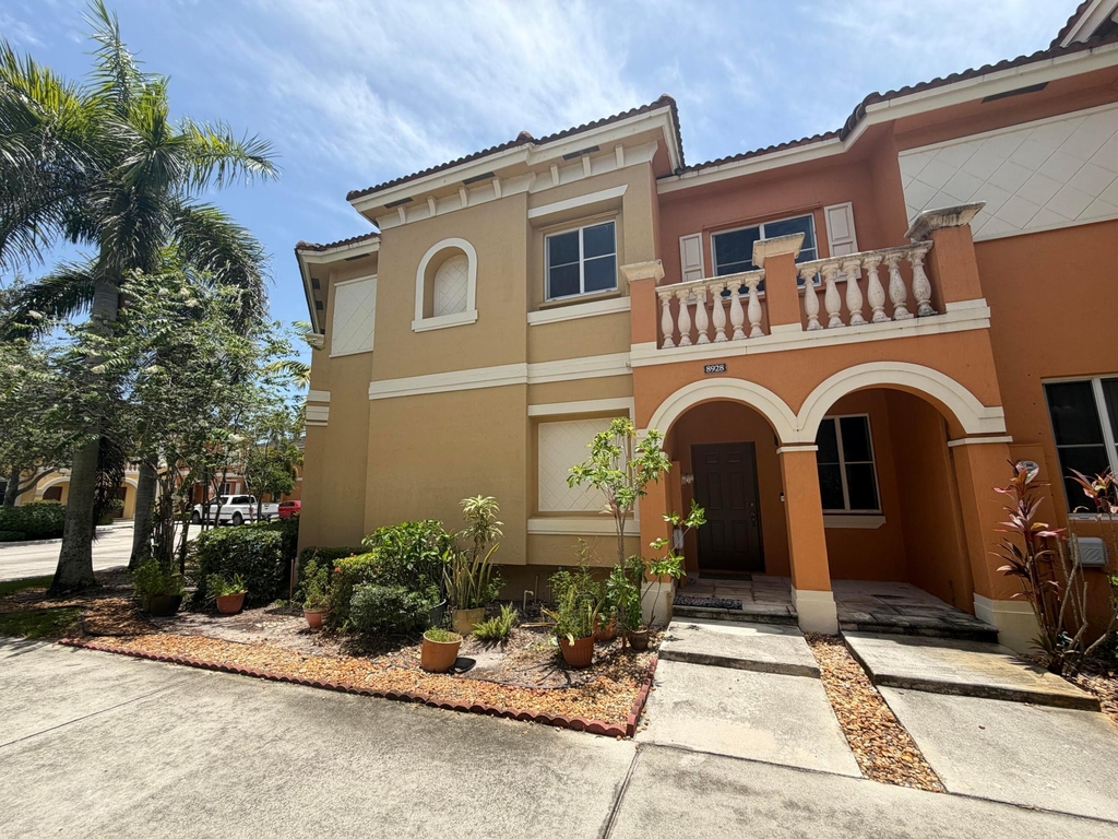 8928 Sw 18th Street - Photo 0