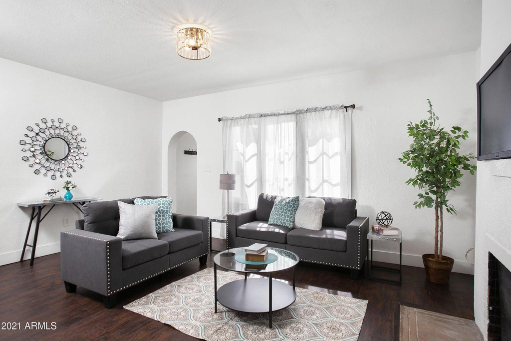 716 E Pierce Street - Photo 10