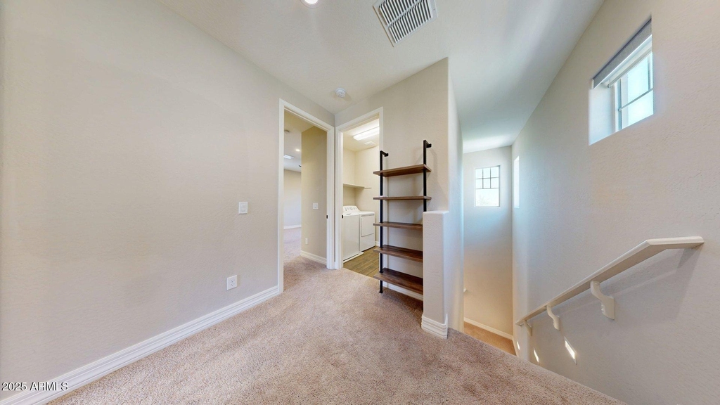 209 E Beatryce Street - Photo 25