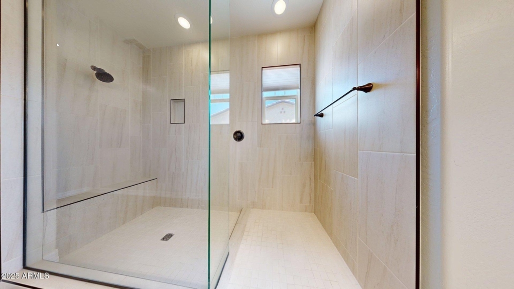 209 E Beatryce Street - Photo 17