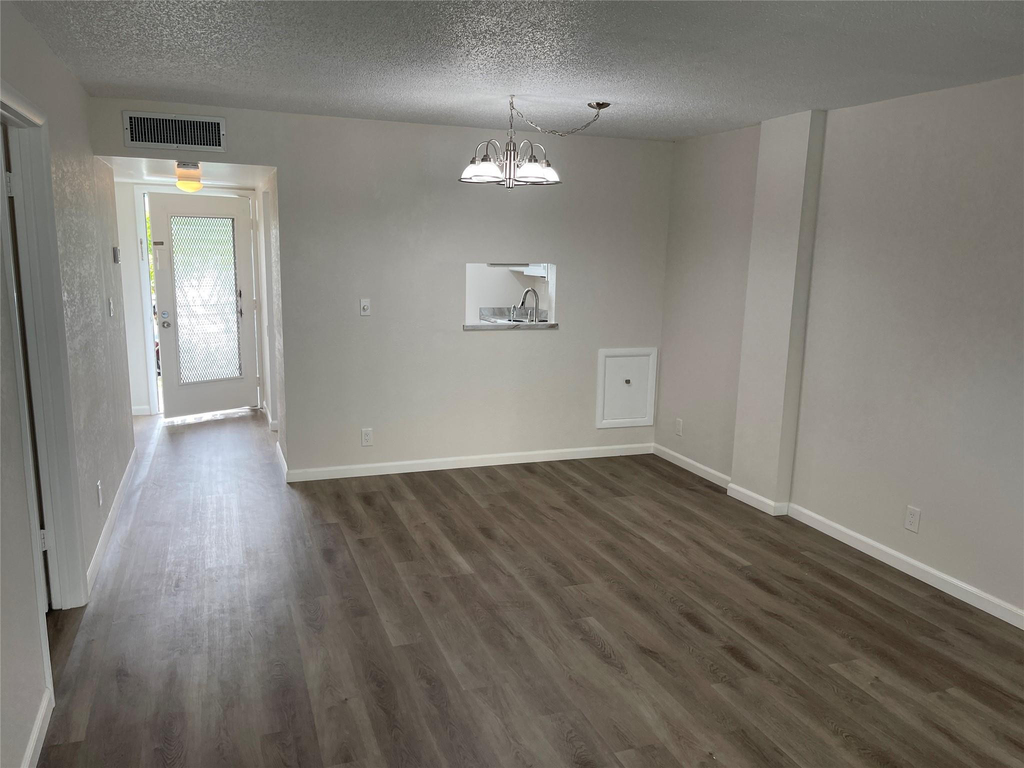 3099 Nw 48th Avenue - Photo 6