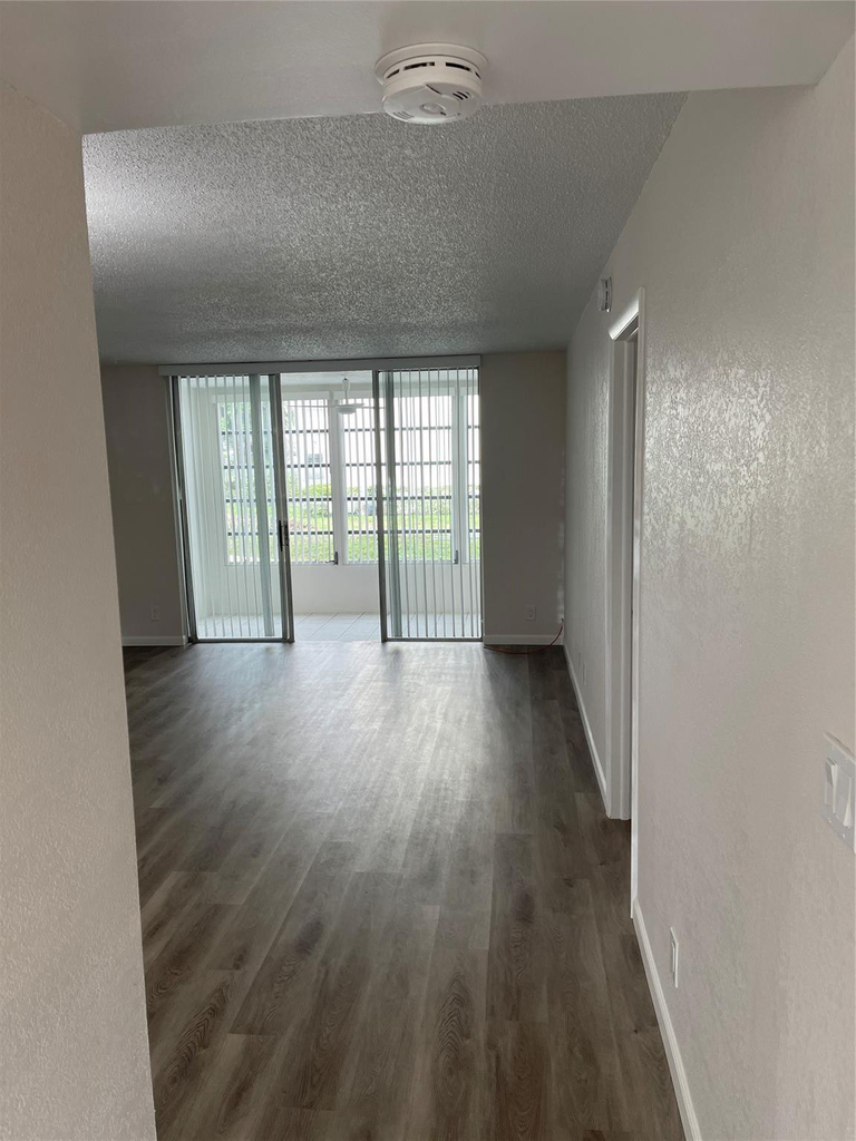 3099 Nw 48th Avenue - Photo 5