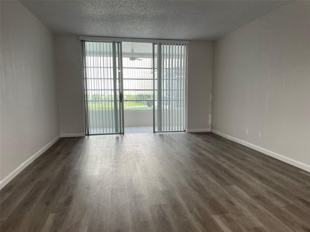 3099 Nw 48th Avenue - Photo 10