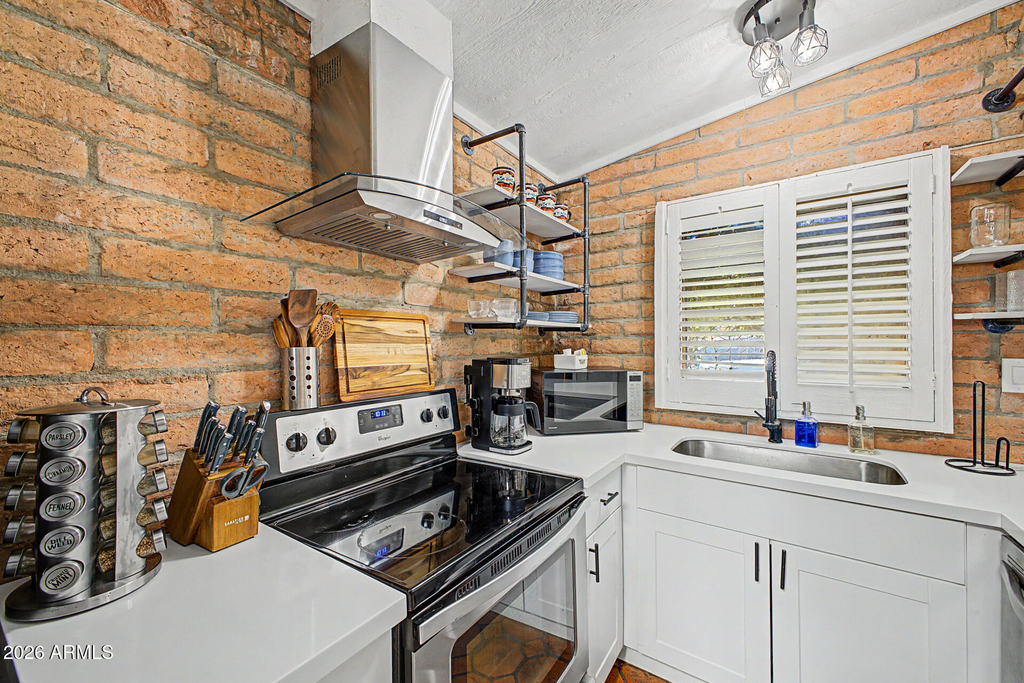 3046 N 32nd Street - Photo 11