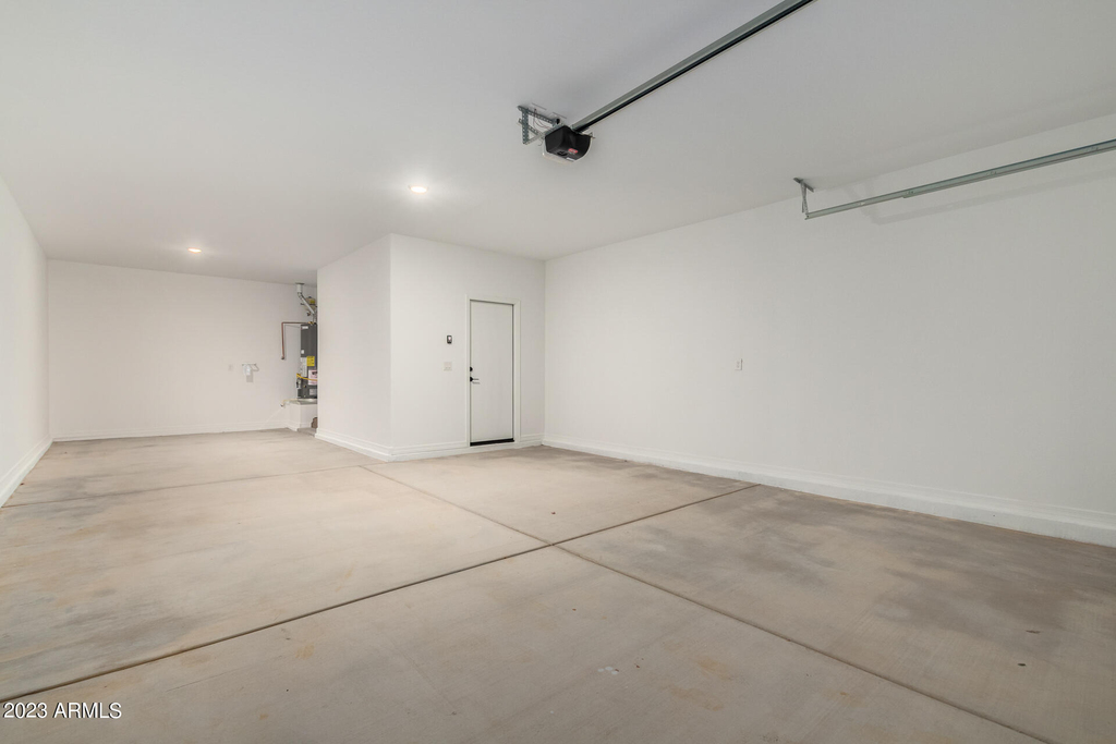 17318 W Surrey Drive - Photo 34