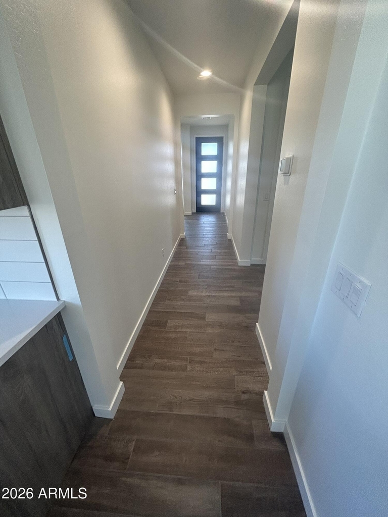 1626 E Evelyn Street - Photo 7
