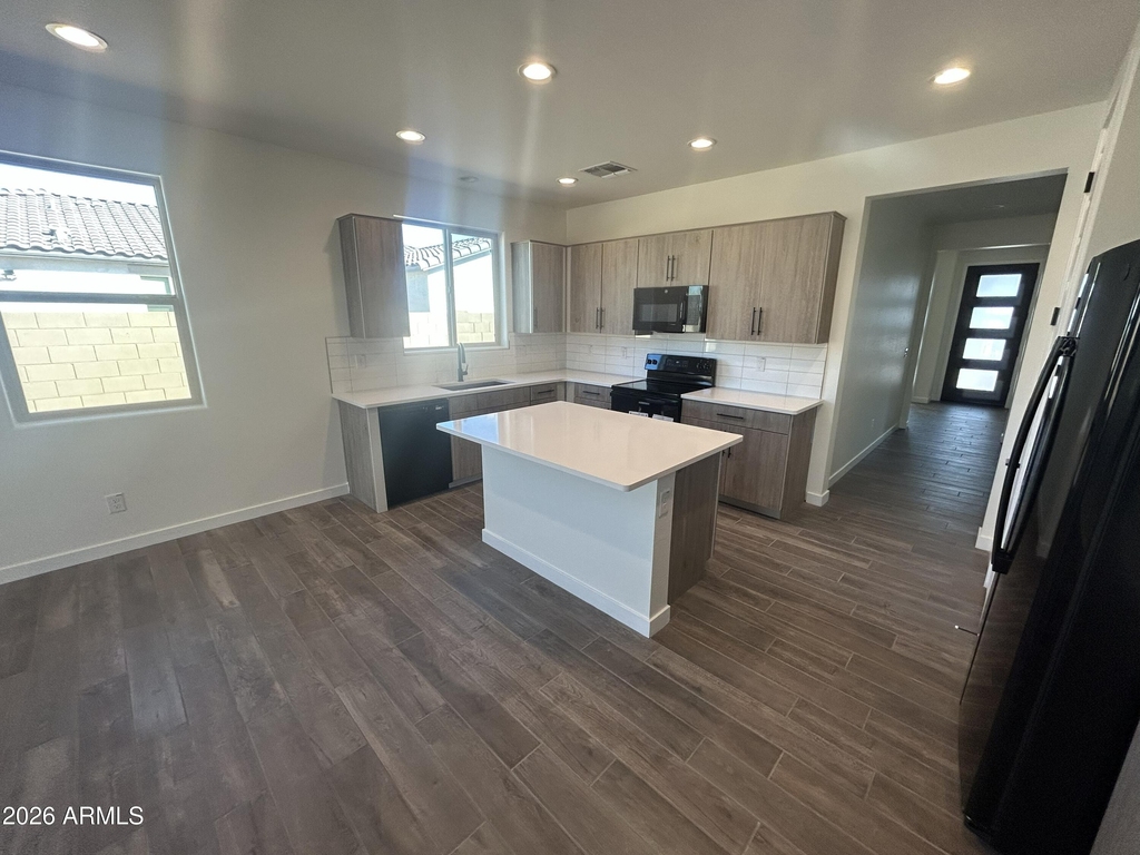 1626 E Evelyn Street - Photo 1