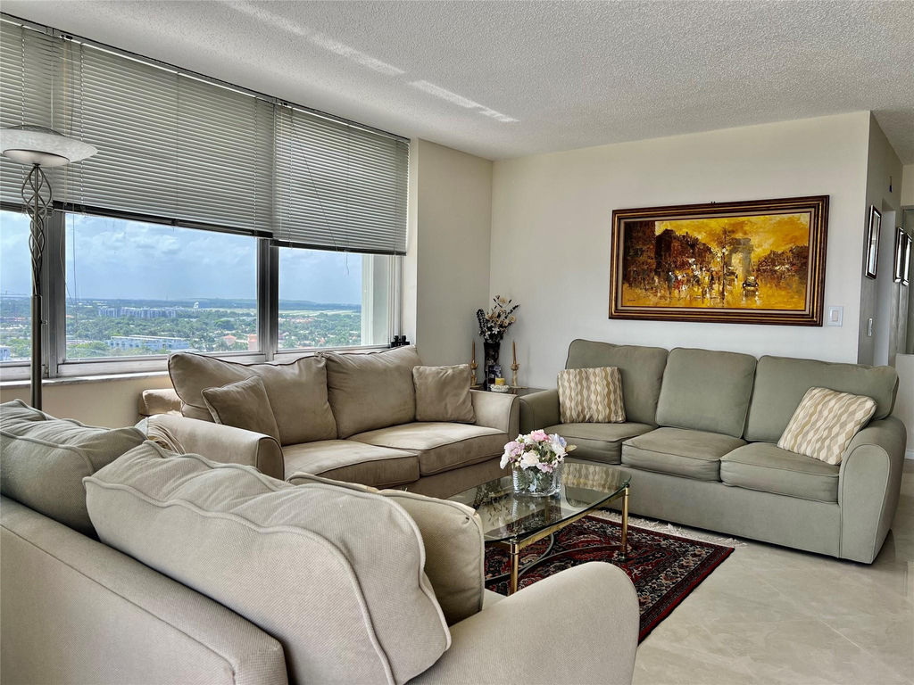 111 Briny Avenue - Photo 5