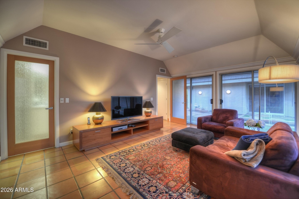 1523 W Vista Avenue - Photo 16