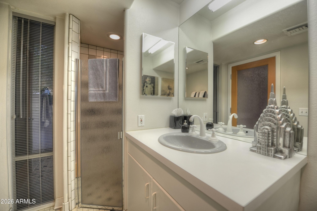 1523 W Vista Avenue - Photo 17