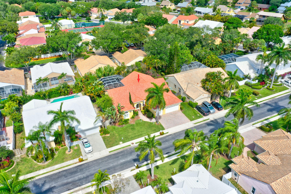 10207 Allamanda Boulevard - Photo 45