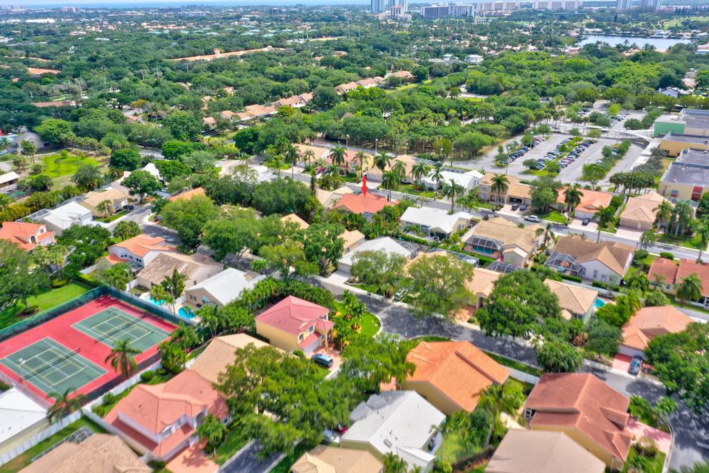 10207 Allamanda Boulevard - Photo 52