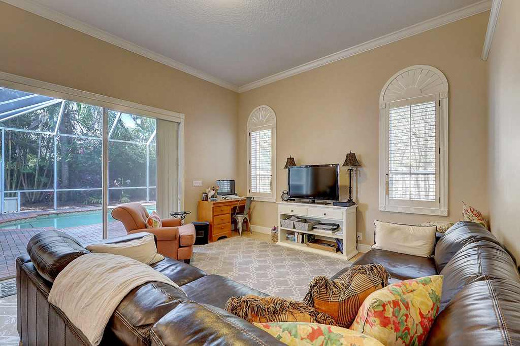 10207 Allamanda Boulevard - Photo 17