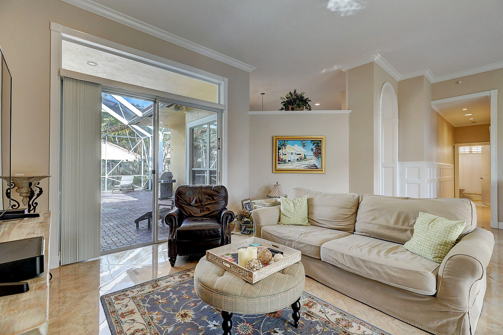 10207 Allamanda Boulevard - Photo 7