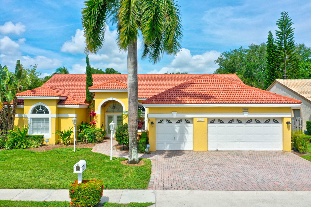 10207 Allamanda Boulevard - Photo 42
