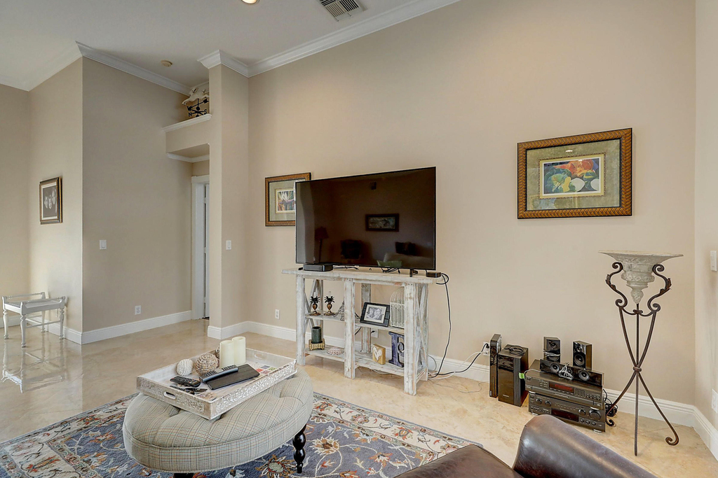 10207 Allamanda Boulevard - Photo 9