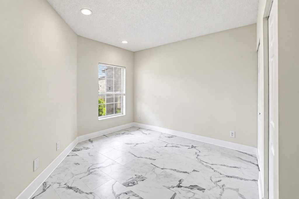 9676 Cherry Blossom Court - Photo 10