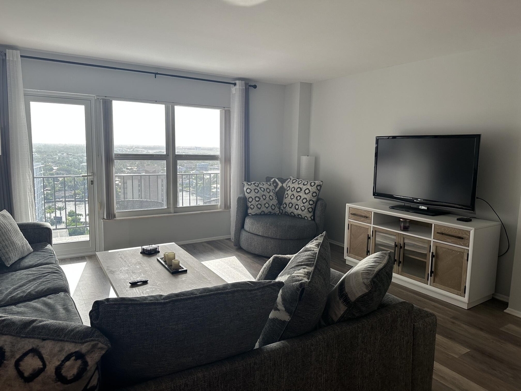 405 N Ocean Boulevard - Photo 12