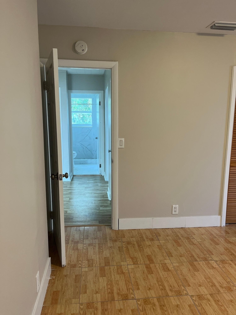 511 W Palm Street - Photo 5