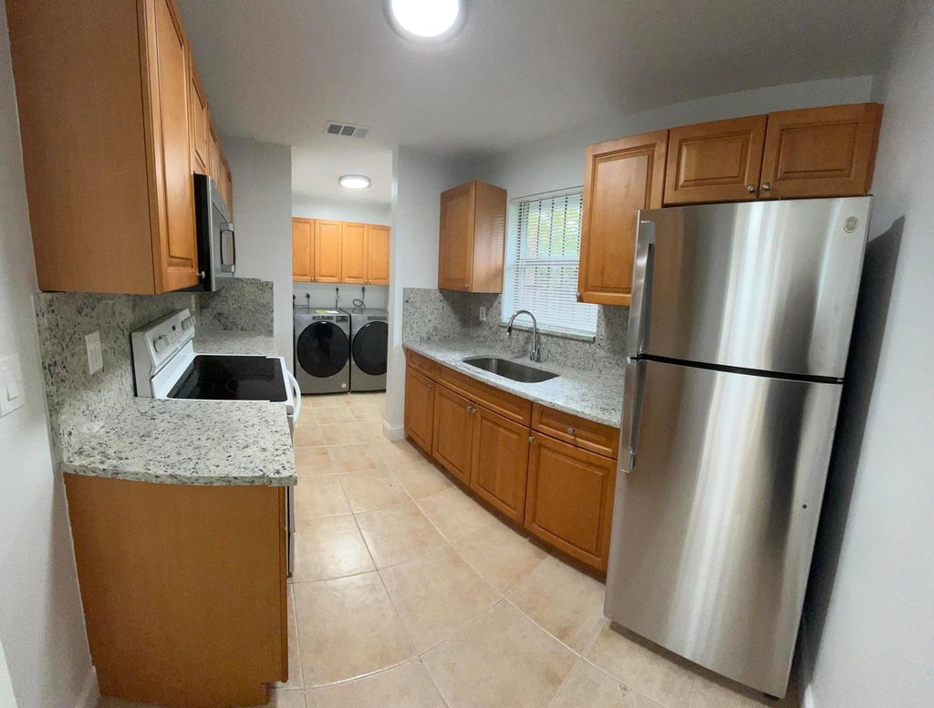 522 46th Street - Photo 16
