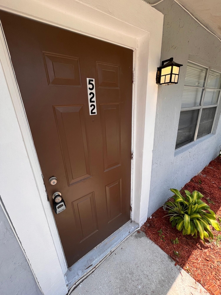 522 46th Street - Photo 1