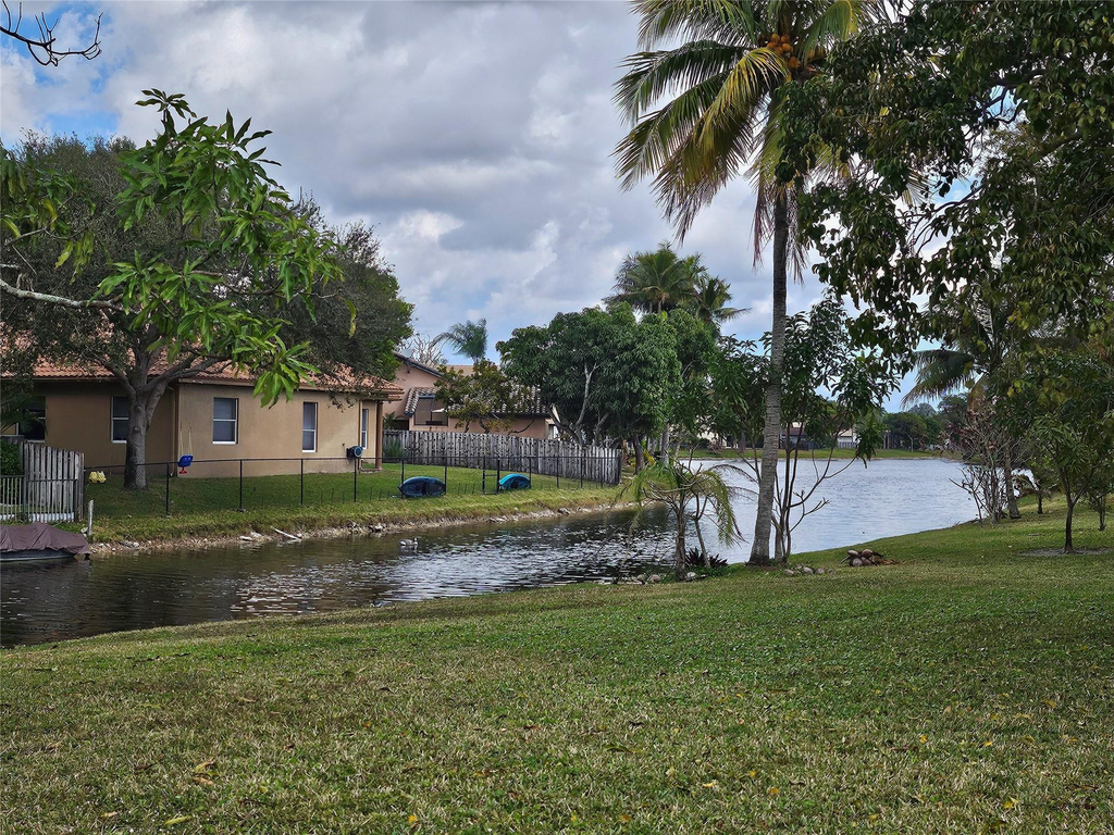 197 Nw 113th Way - Photo 35