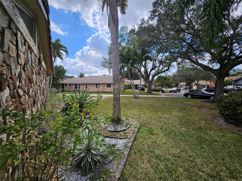 197 Nw 113th Way - Photo 41