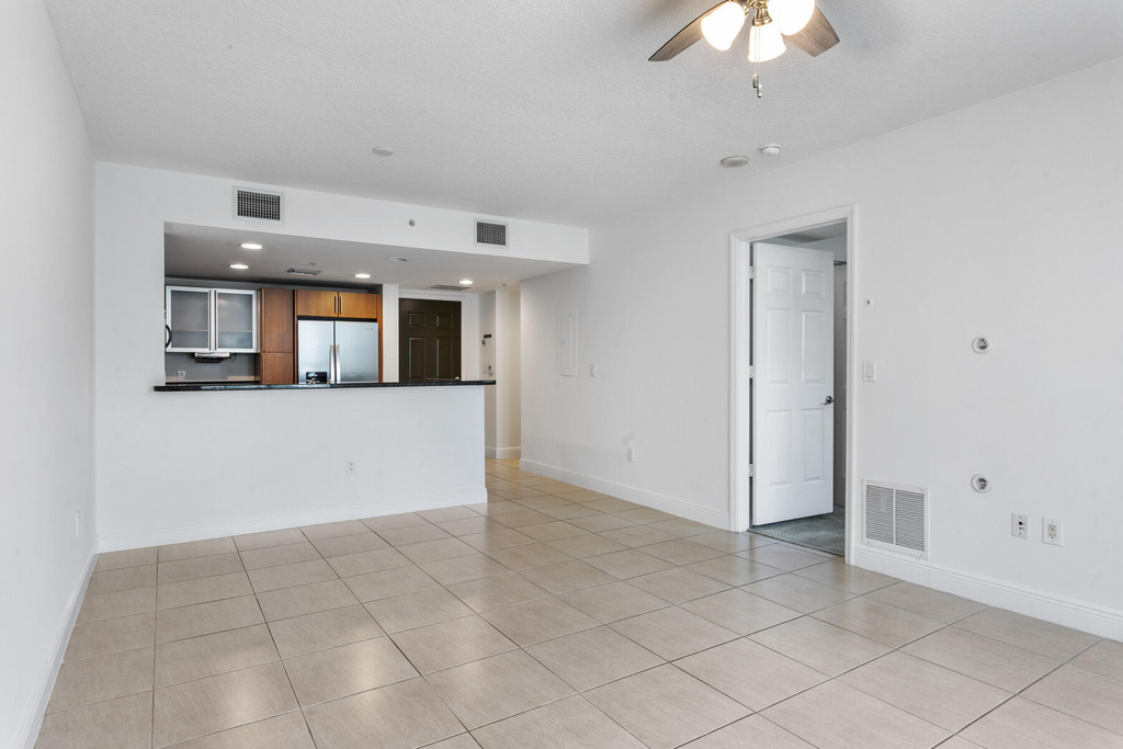 610 Clematis Street - Photo 10