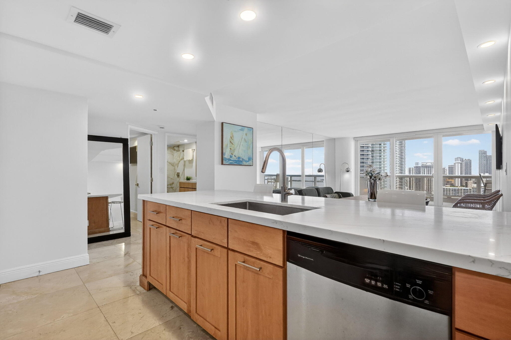 1717 N Bayshore Drive - Photo 21