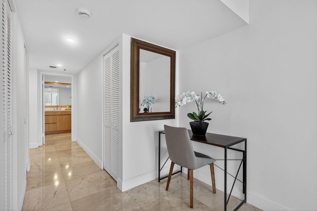 1717 N Bayshore Drive - Photo 26
