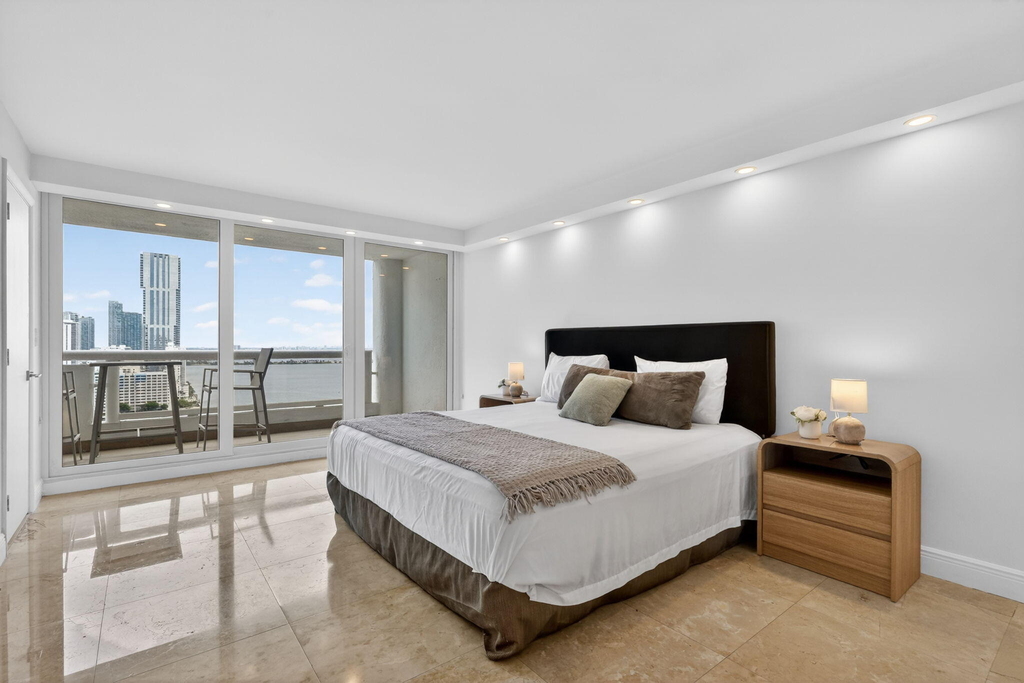 1717 N Bayshore Drive - Photo 22