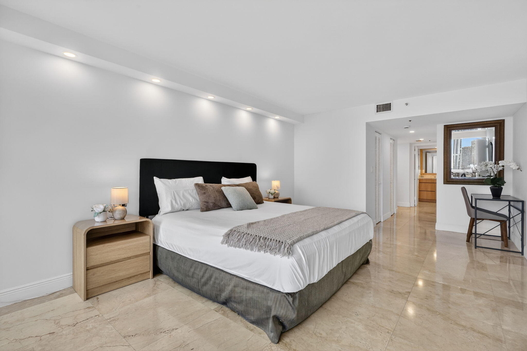 1717 N Bayshore Drive - Photo 24