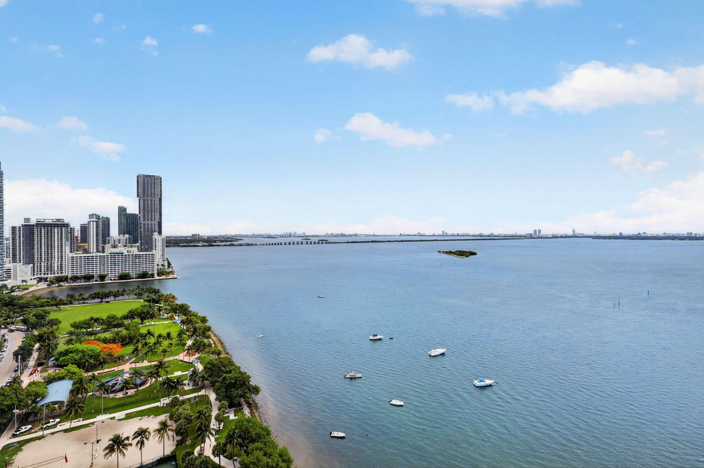 1717 N Bayshore Drive - Photo 7