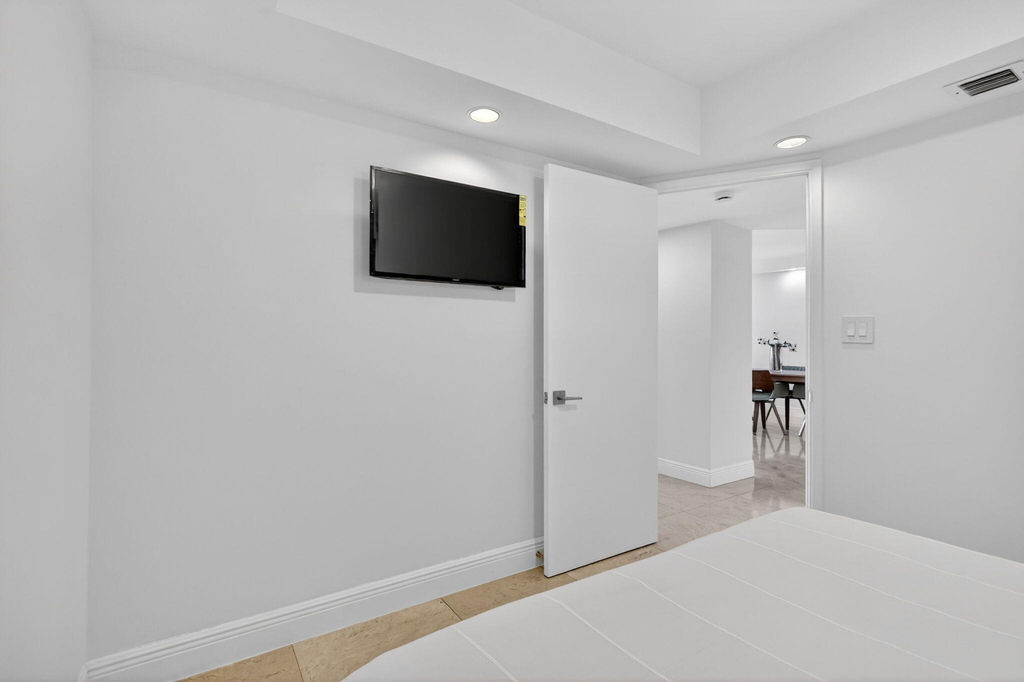 1717 N Bayshore Drive - Photo 44