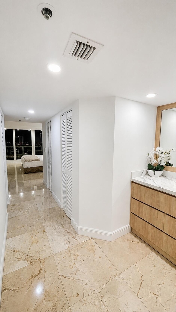 1717 N Bayshore Drive - Photo 31