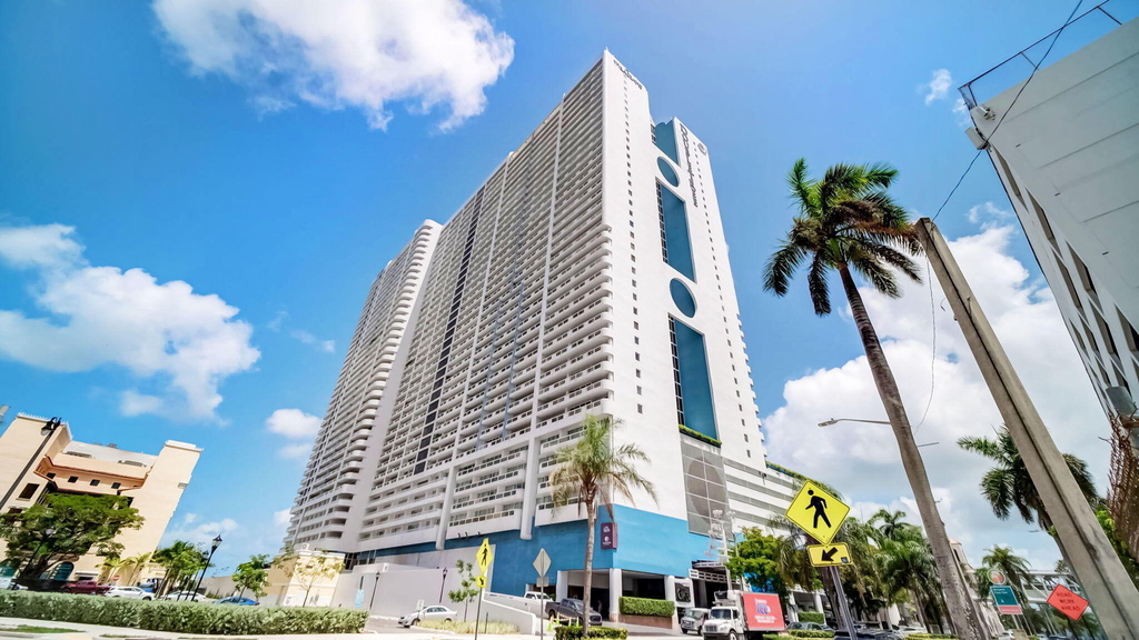 1717 N Bayshore Drive - Photo 66
