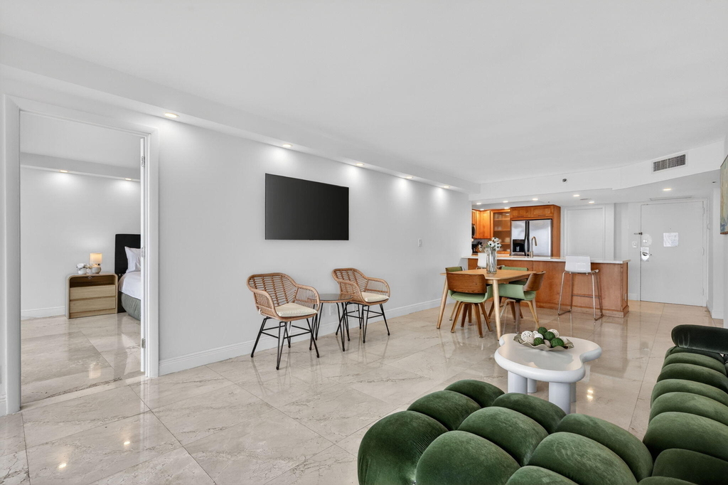 1717 N Bayshore Drive - Photo 53