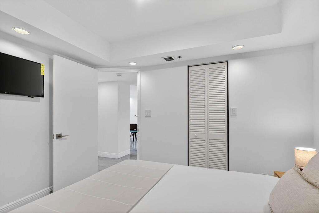 1717 N Bayshore Drive - Photo 45