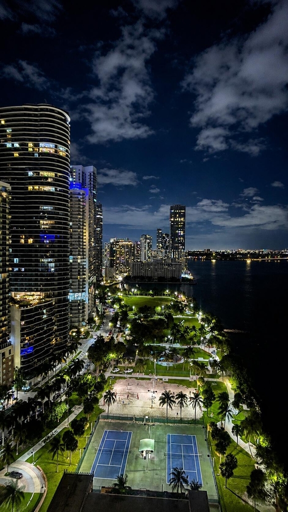 1717 N Bayshore Drive - Photo 2