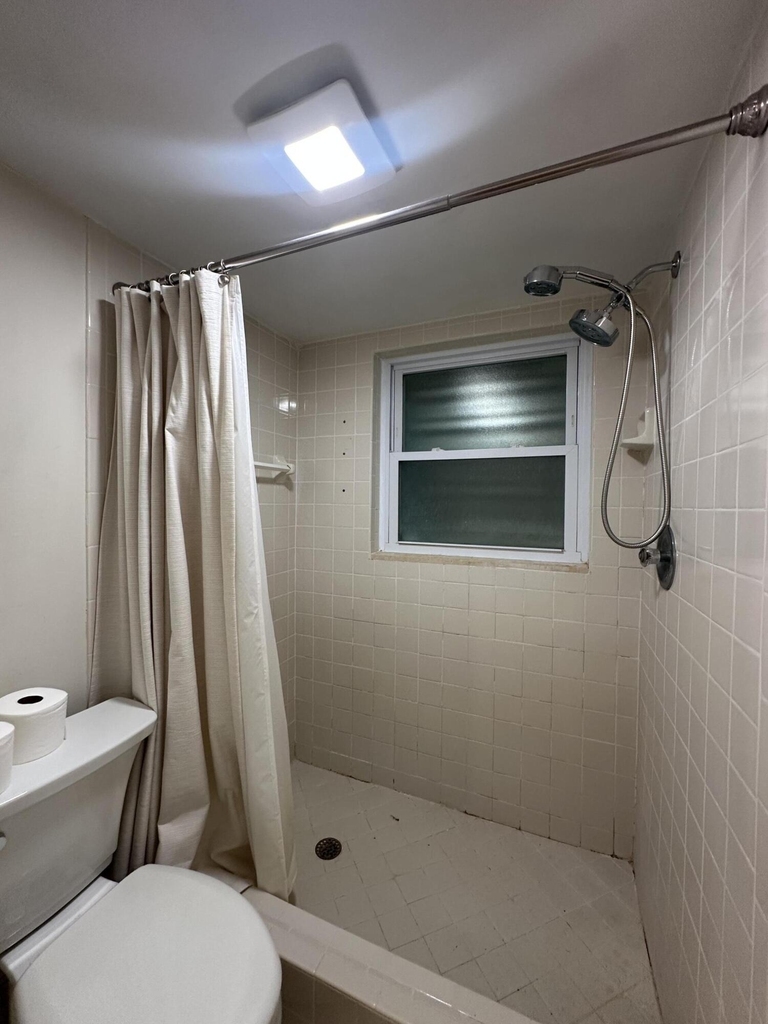 404 21st Street Se - Photo 9